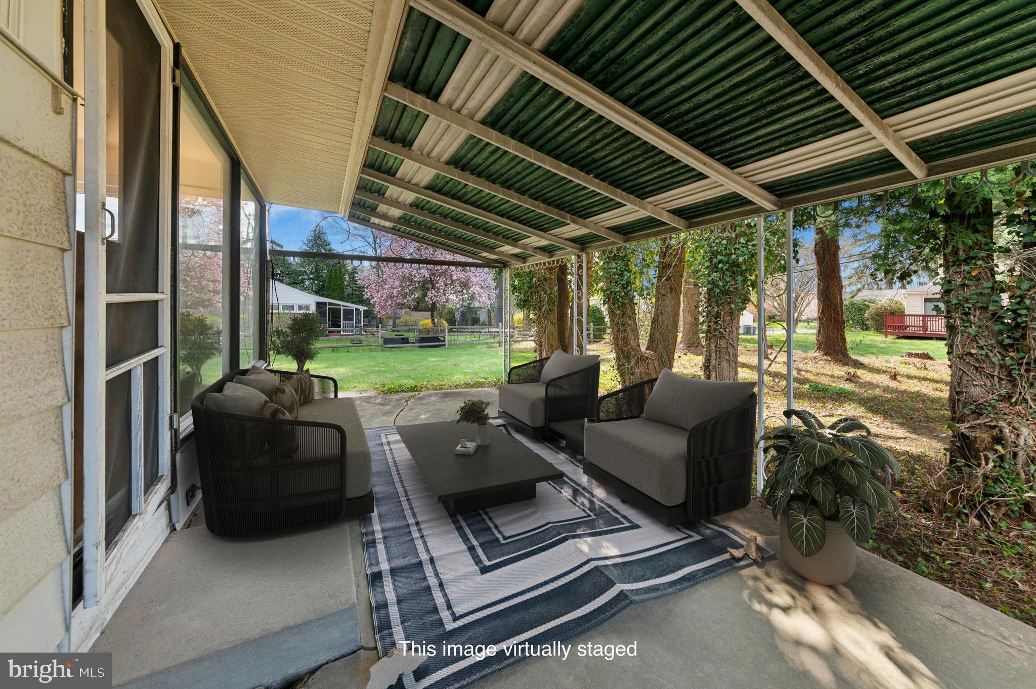 MEADOW BROOK - Residential