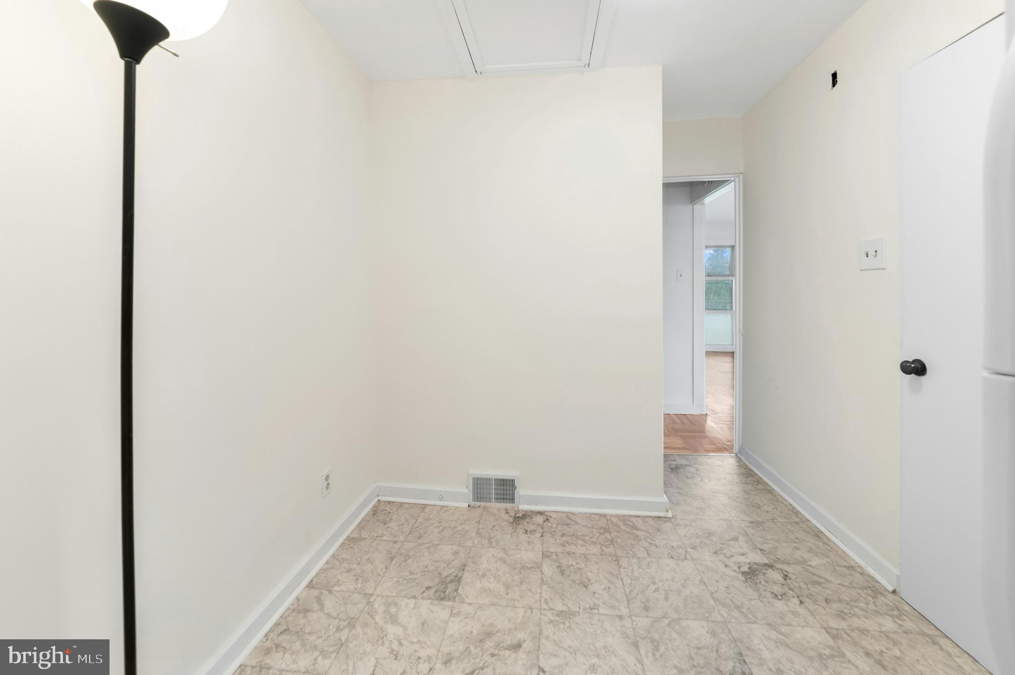 MEADOW BROOK - Residential