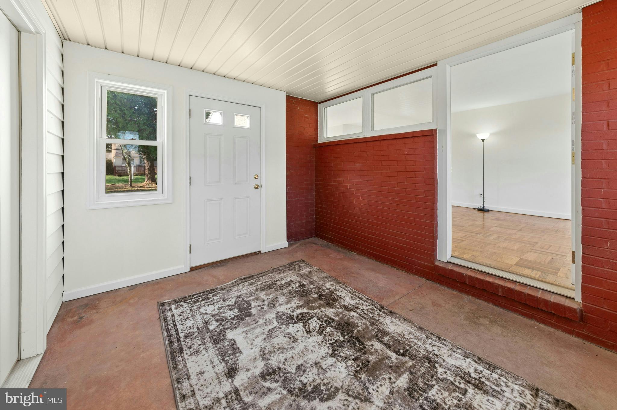 MEADOW BROOK - Residential