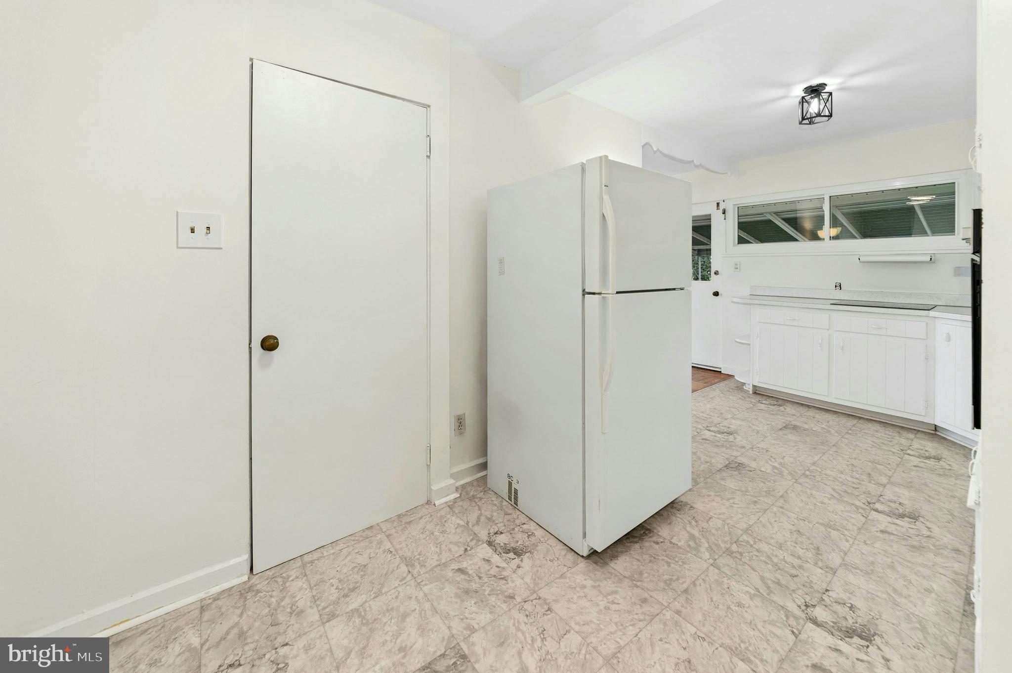 MEADOW BROOK - Residential