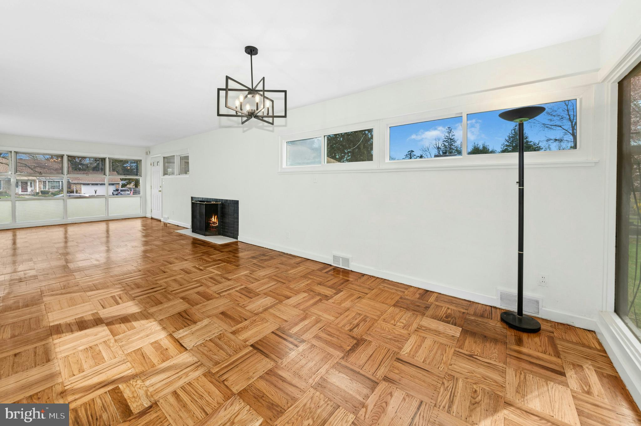 MEADOW BROOK - Residential