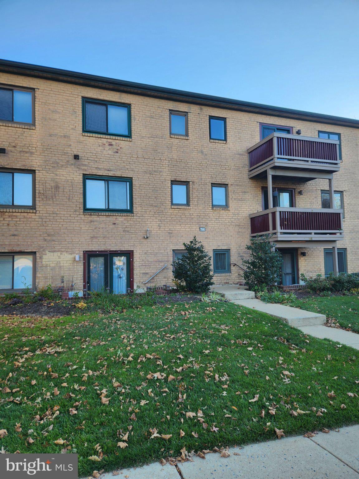 7505 PLEASANT COURT 7505