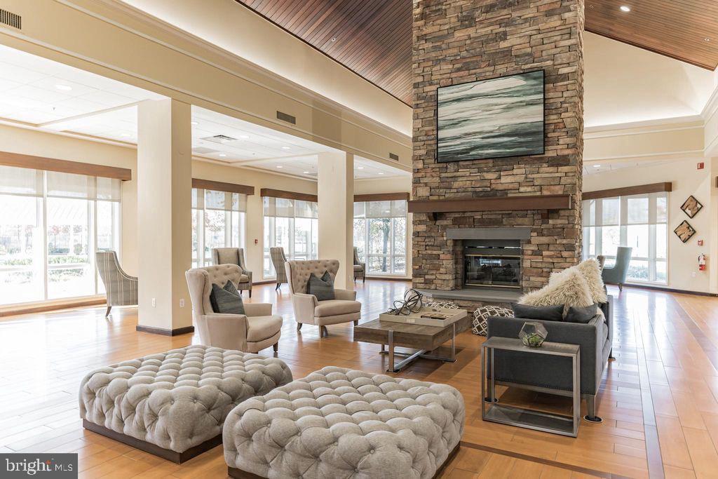 CHESTNUT GABLE - Residential