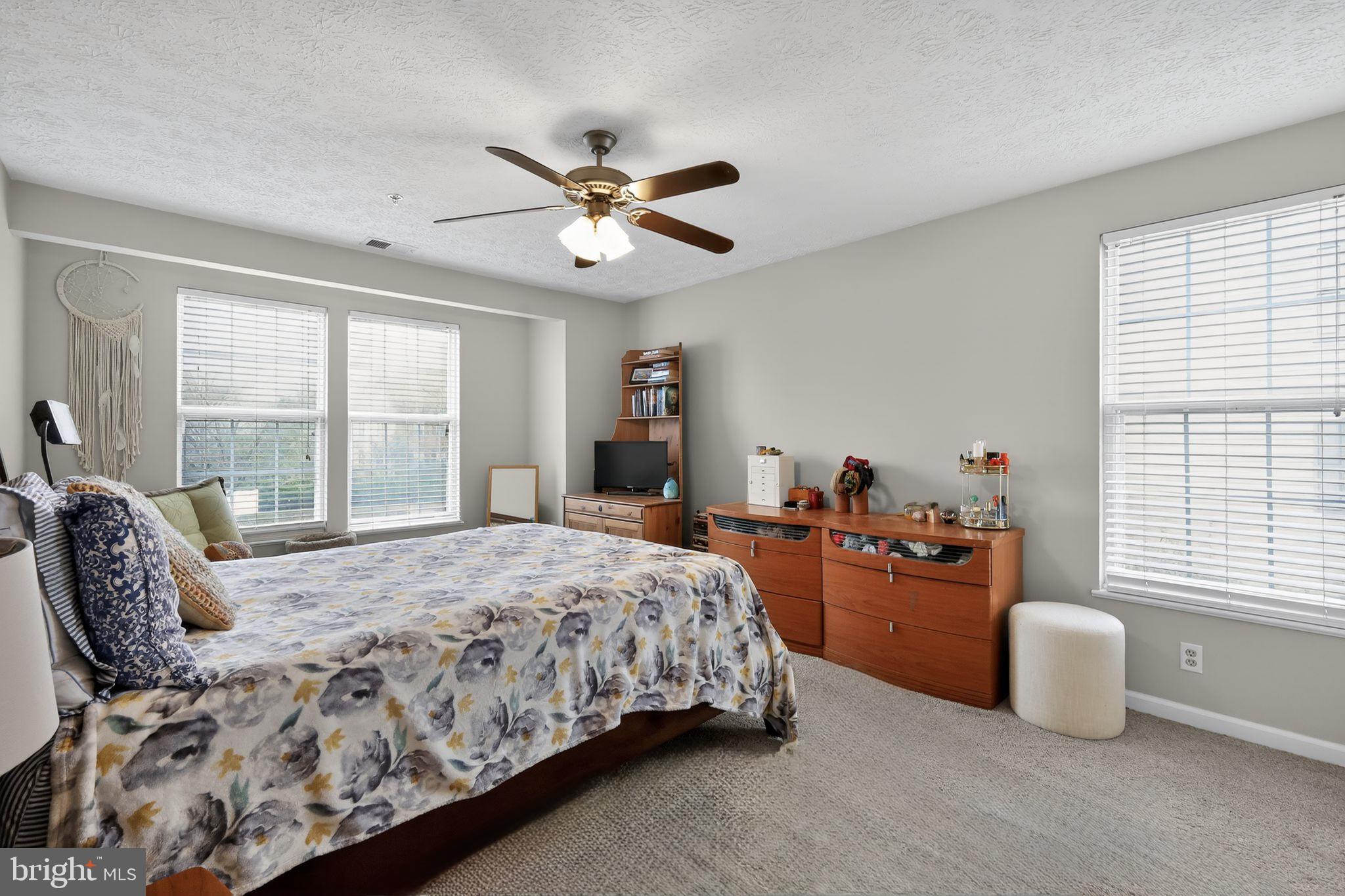 CHESTNUT GABLE - Residential