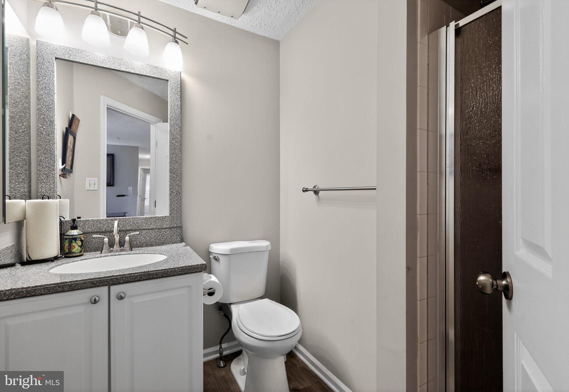 CHESTNUT GABLE - Residential