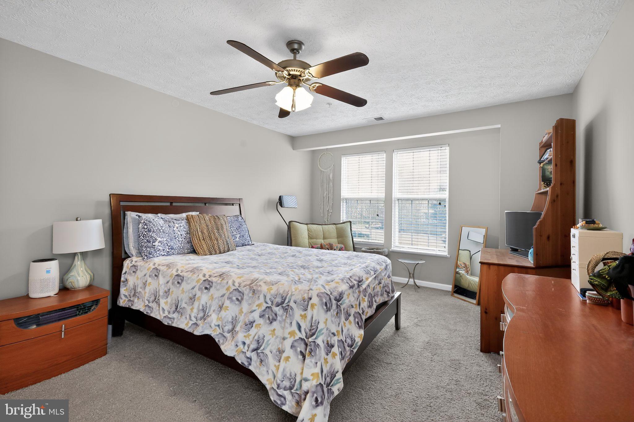 CHESTNUT GABLE - Residential