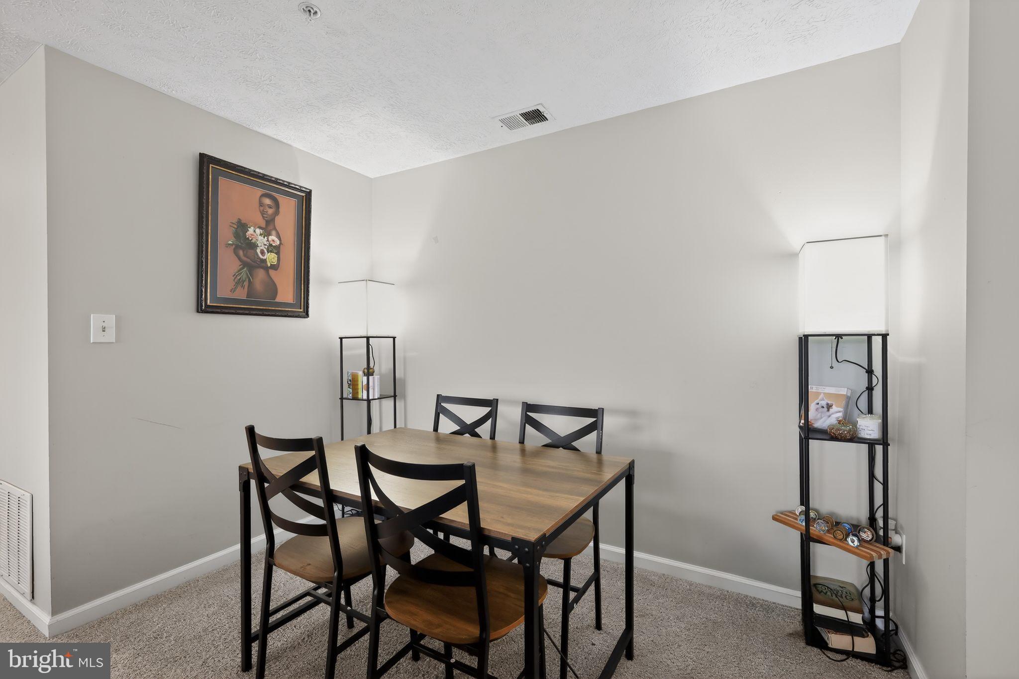 CHESTNUT GABLE - Residential