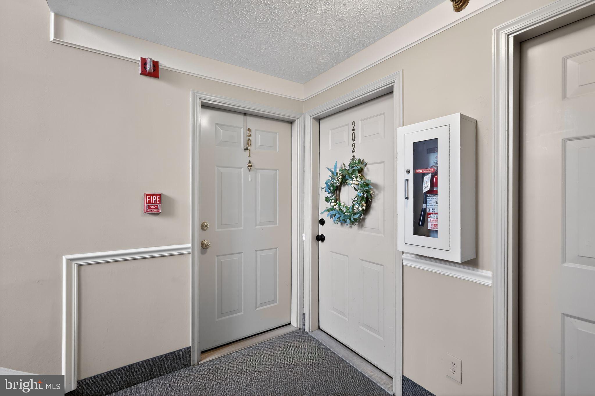 CHESTNUT GABLE - Residential