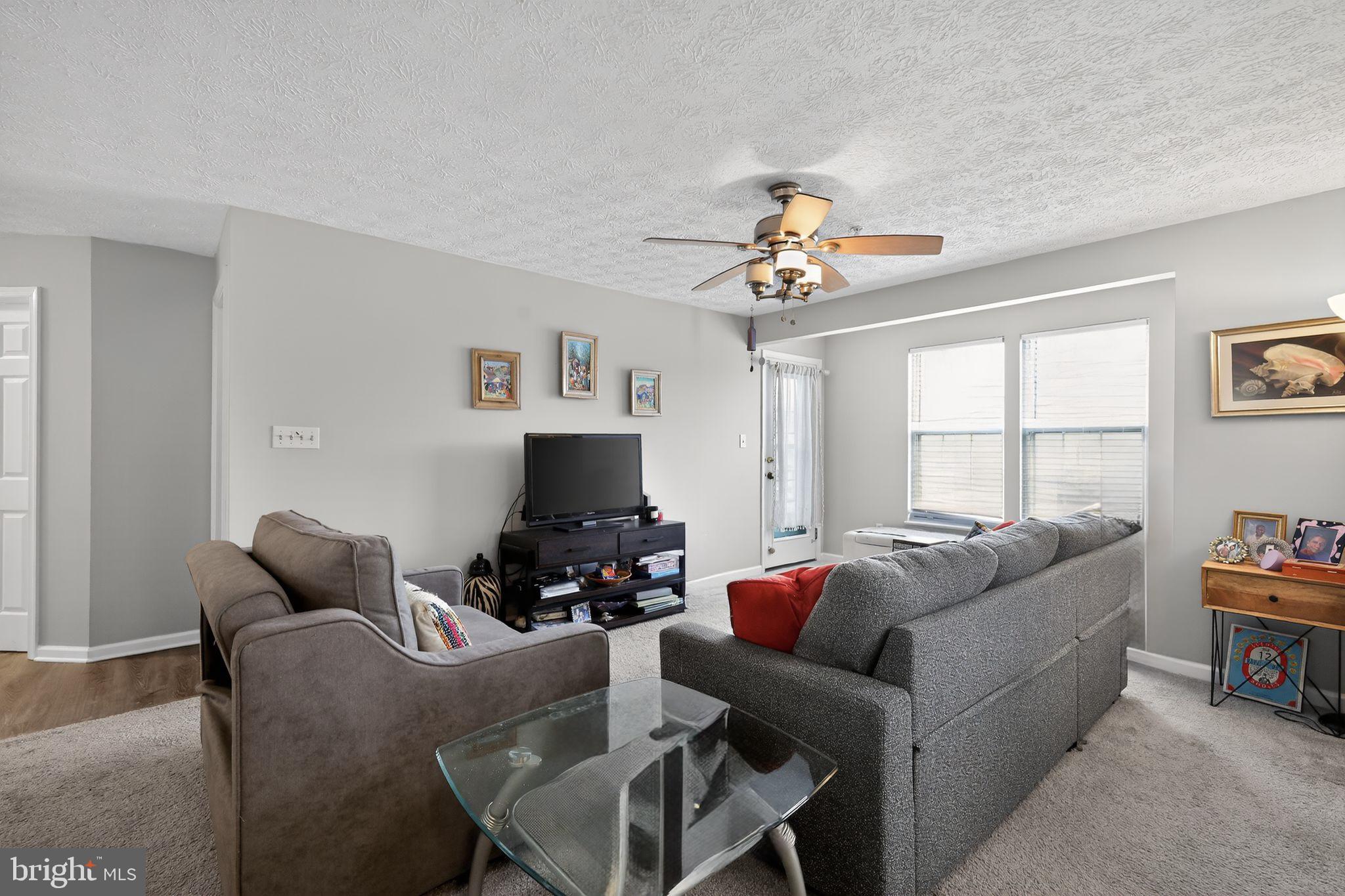 CHESTNUT GABLE - Residential