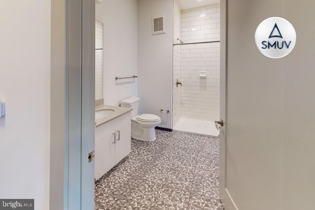 BOLTON HILL HISTORIC DISTRICT - Residential Lease