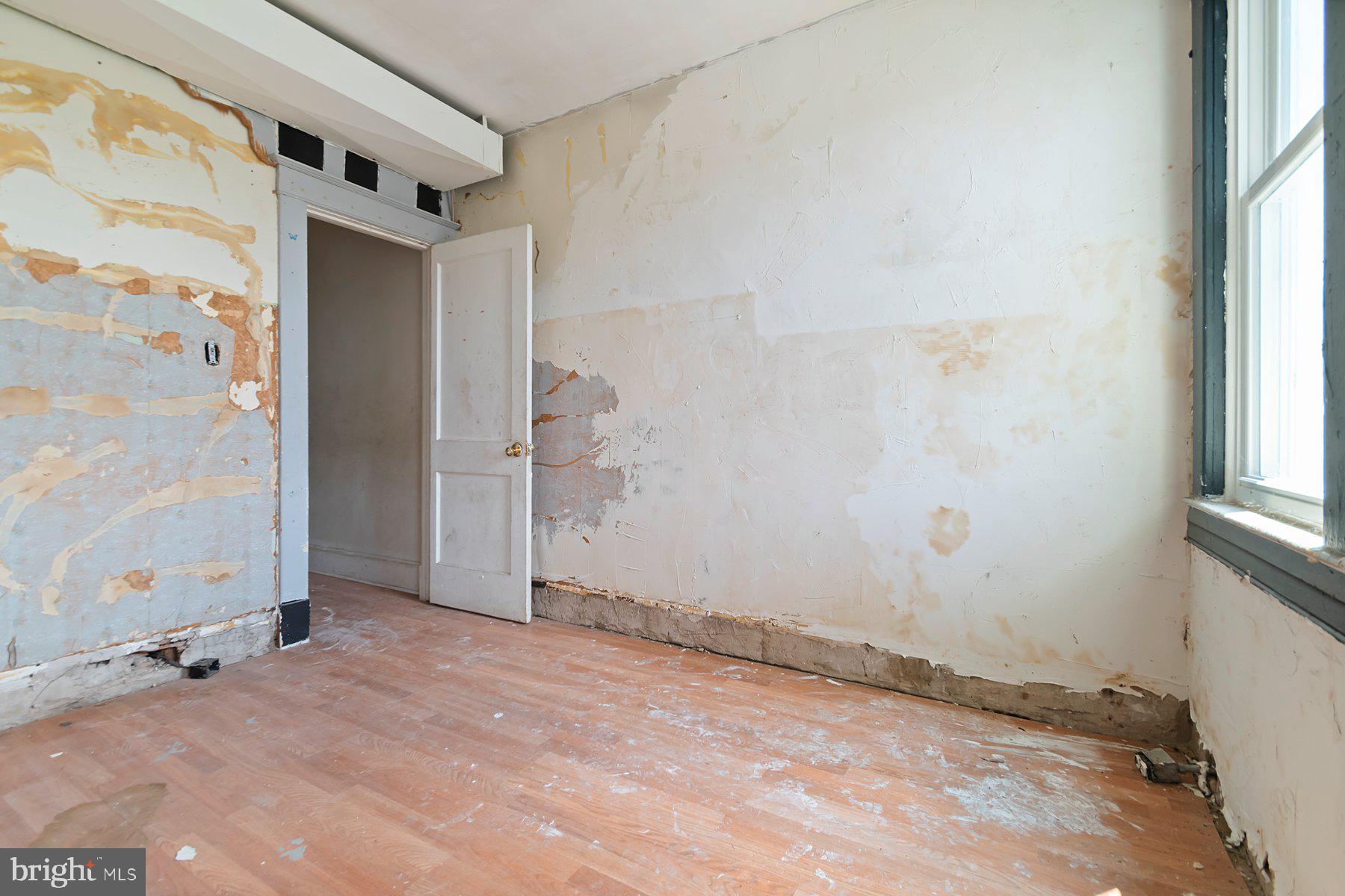 MILL HILL - Residential