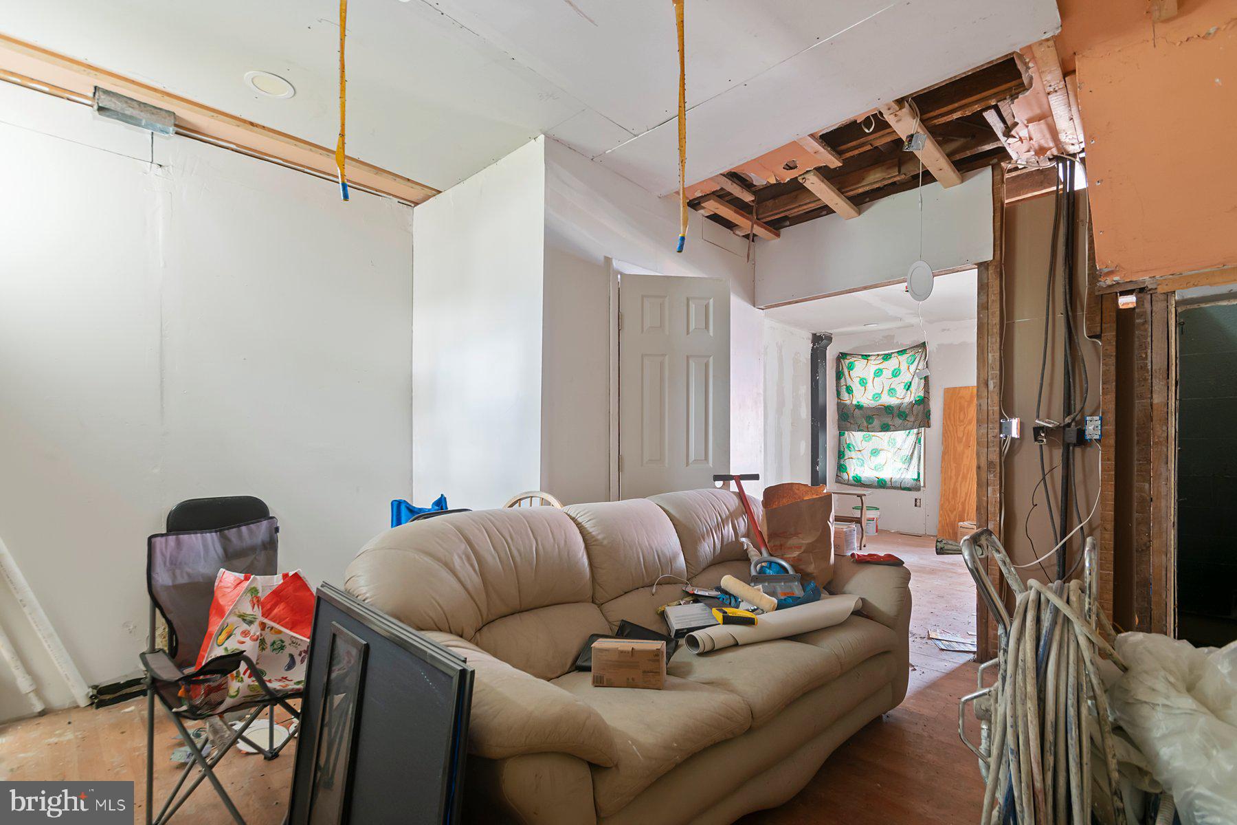 MILL HILL - Residential