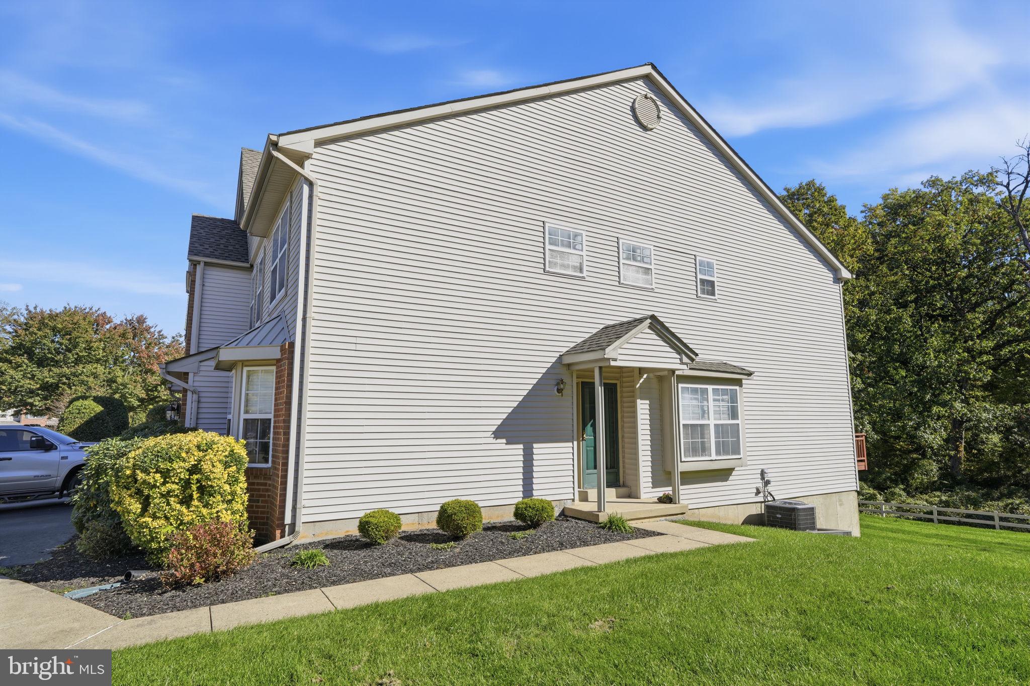 435 NICHOLAS DRIVE