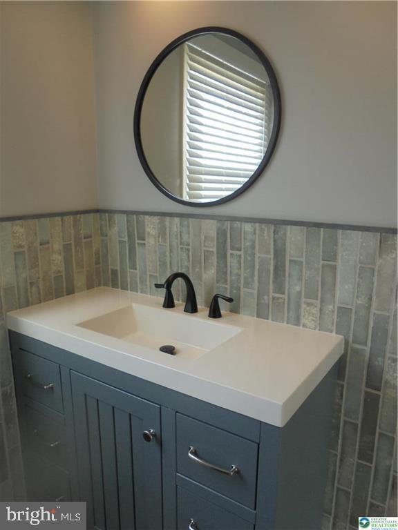 PARKSIDE COURTS - Residential