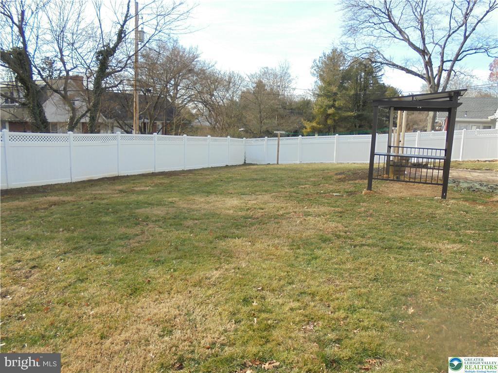 PARKSIDE COURTS - Residential