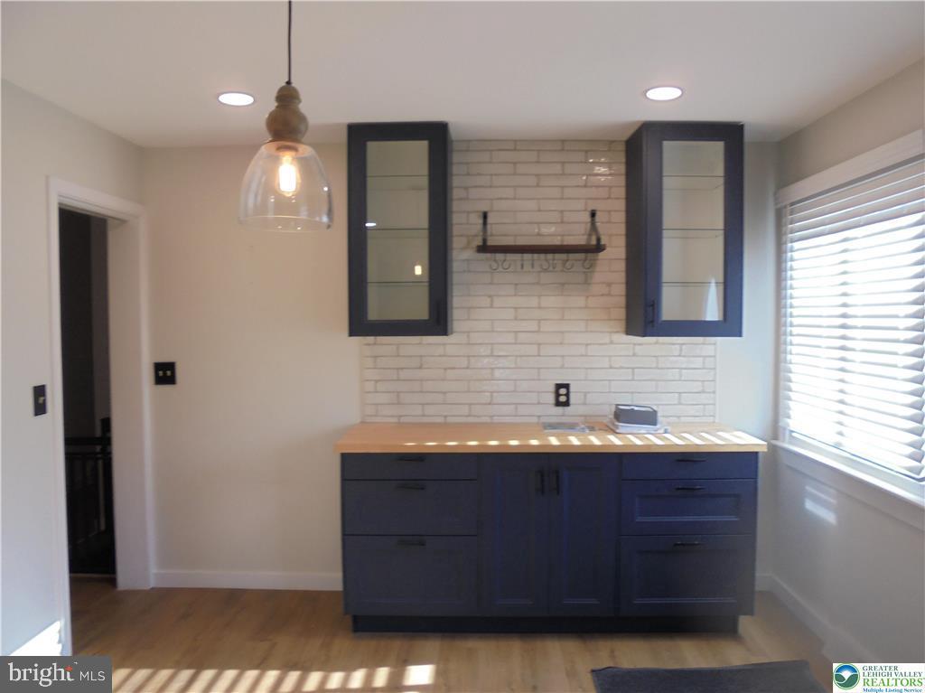 PARKSIDE COURTS - Residential