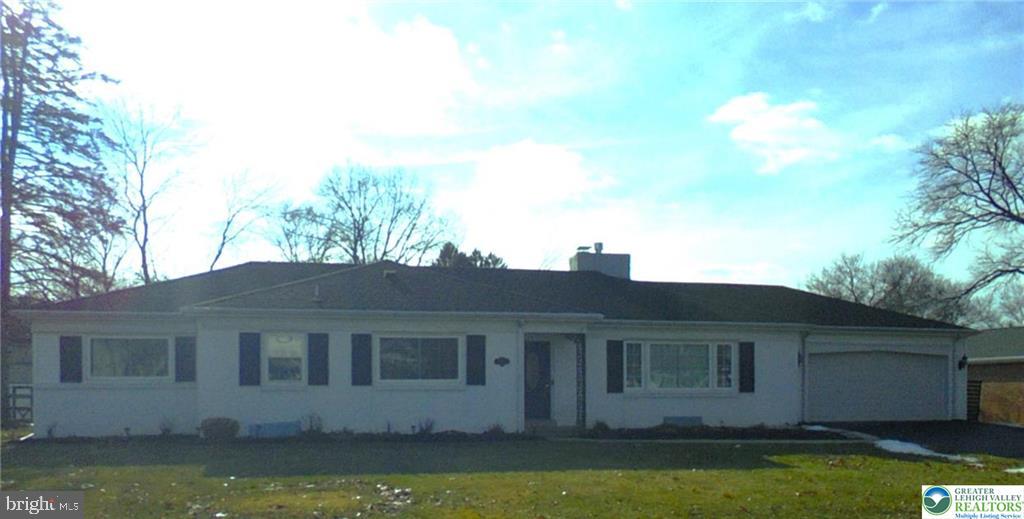 PARKSIDE COURTS - Residential