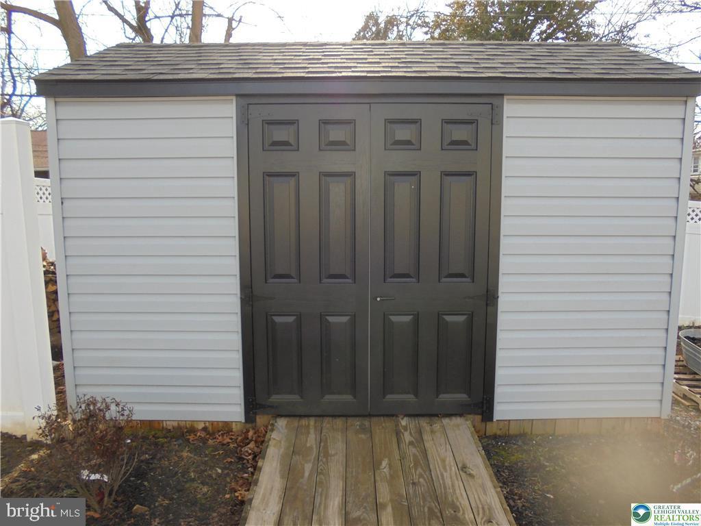 PARKSIDE COURTS - Residential