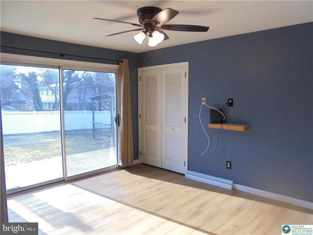 PARKSIDE COURTS - Residential