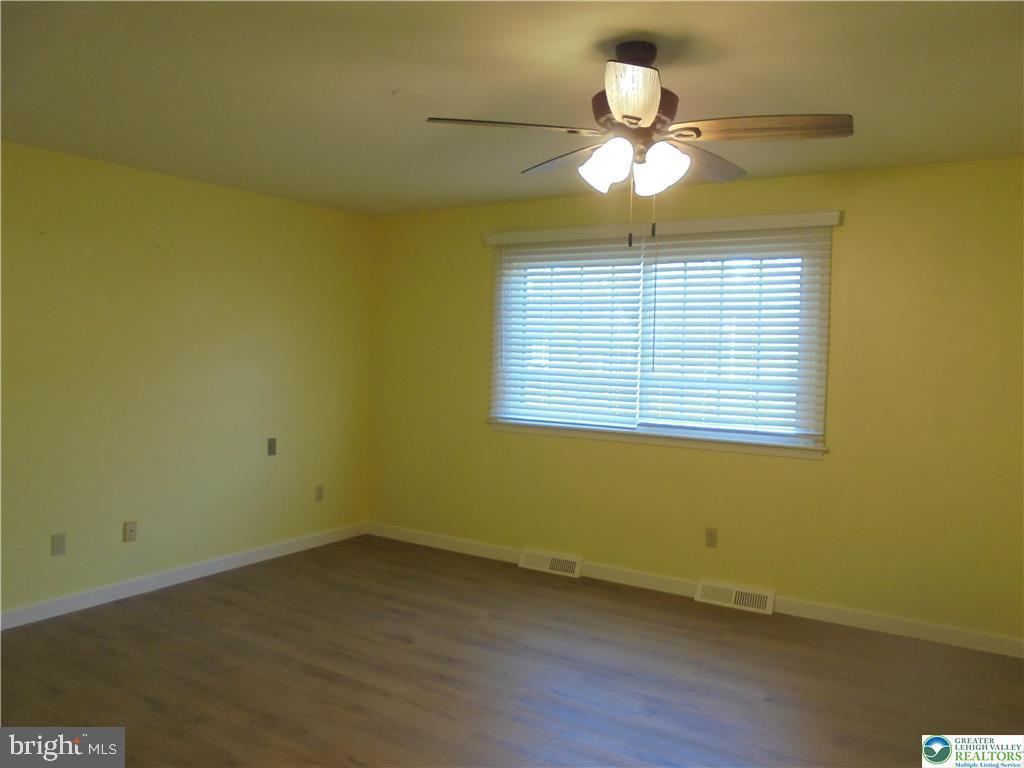 PARKSIDE COURTS - Residential