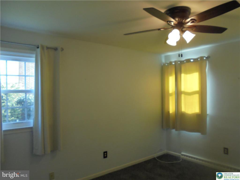 PARKSIDE COURTS - Residential