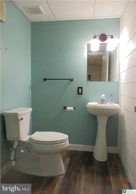 PARKSIDE COURTS - Residential