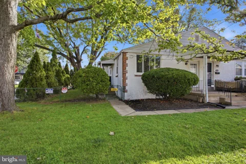 101 E Oak Lane, Glenolden, PA 19036 - MLS#: PADE2125272