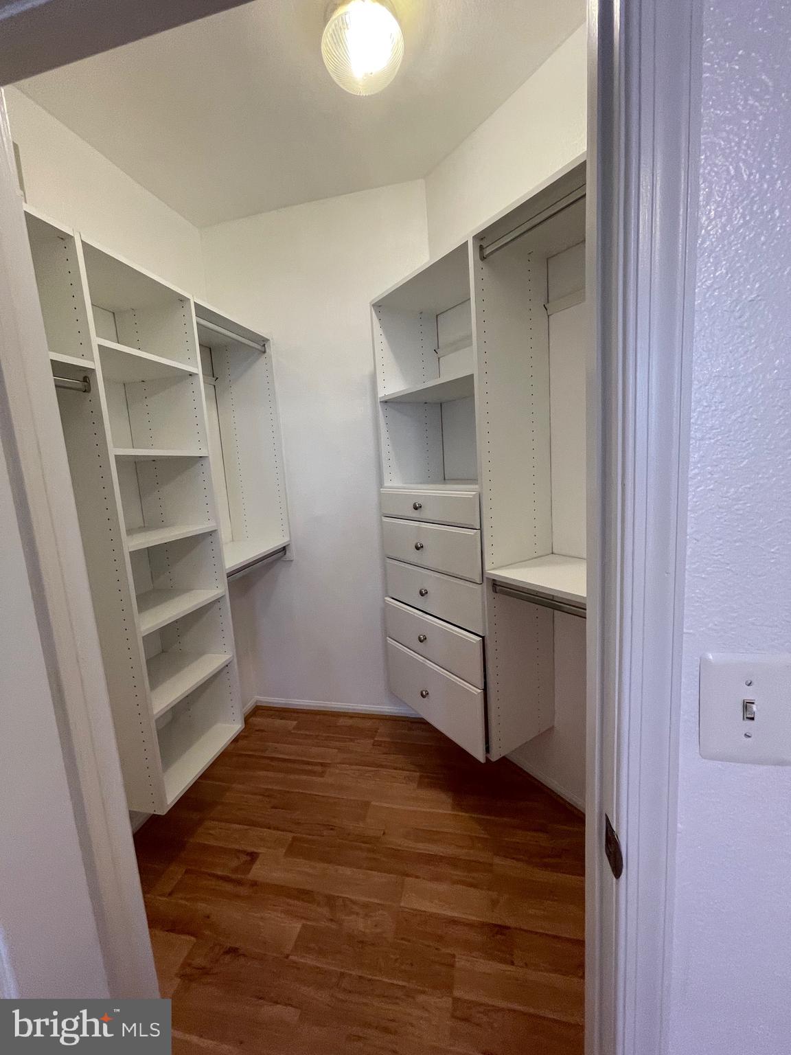 WHITE FLINT STATION - Residential Lease