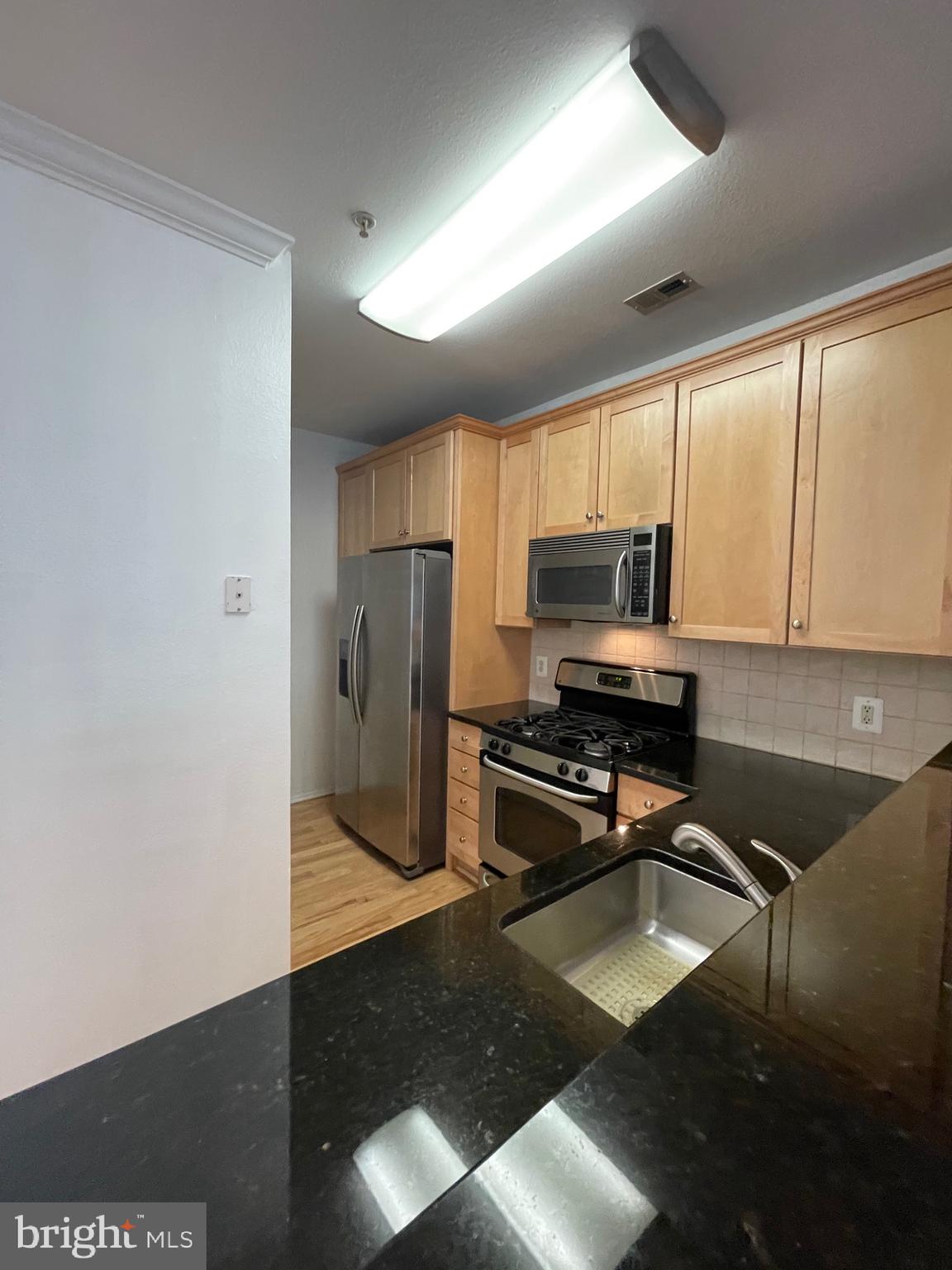 WHITE FLINT STATION - Residential Lease