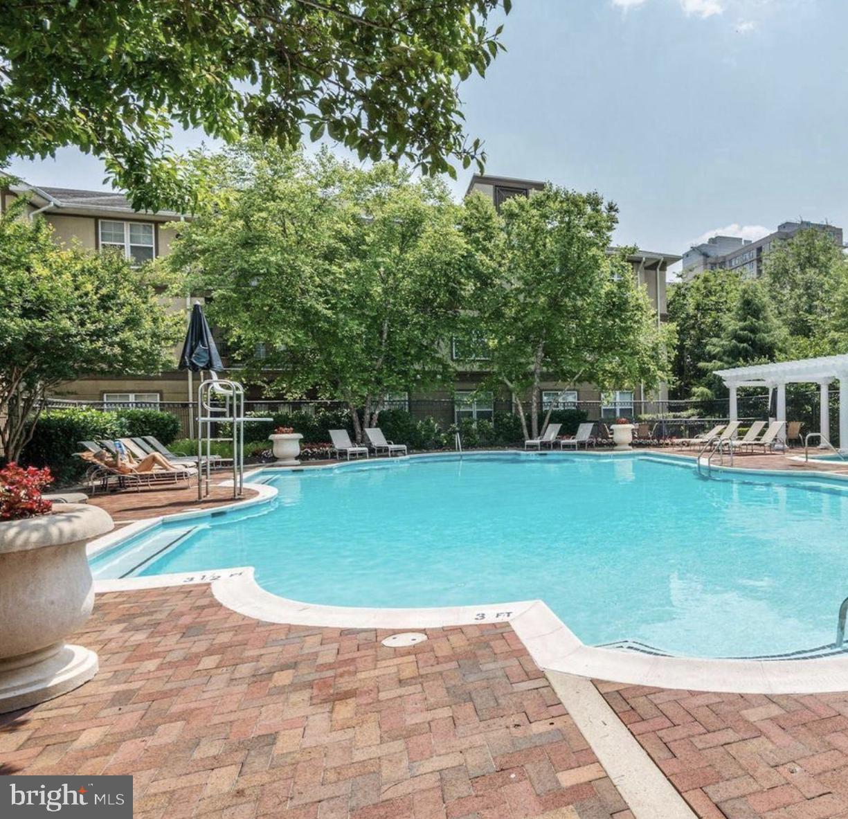 WHITE FLINT STATION - Residential Lease