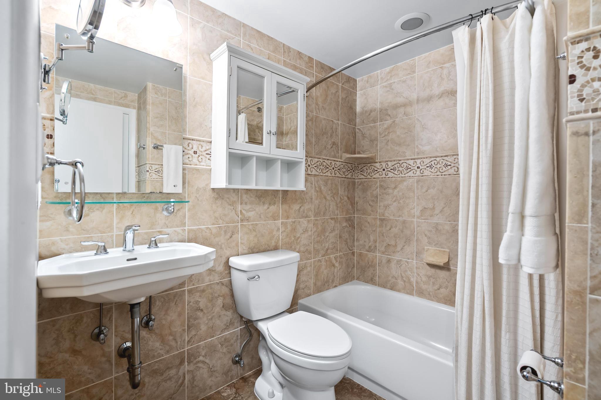 LEEWOOD FOREST - Residential