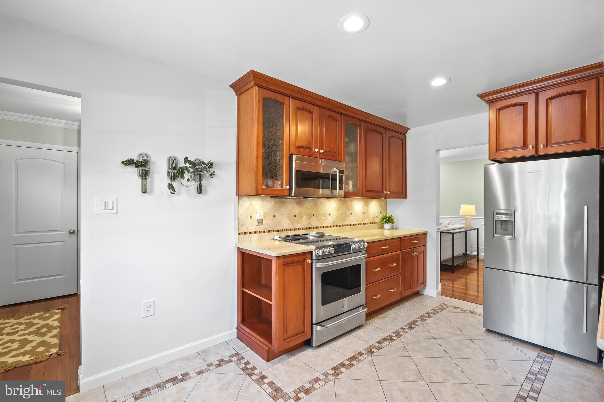 LEEWOOD FOREST - Residential