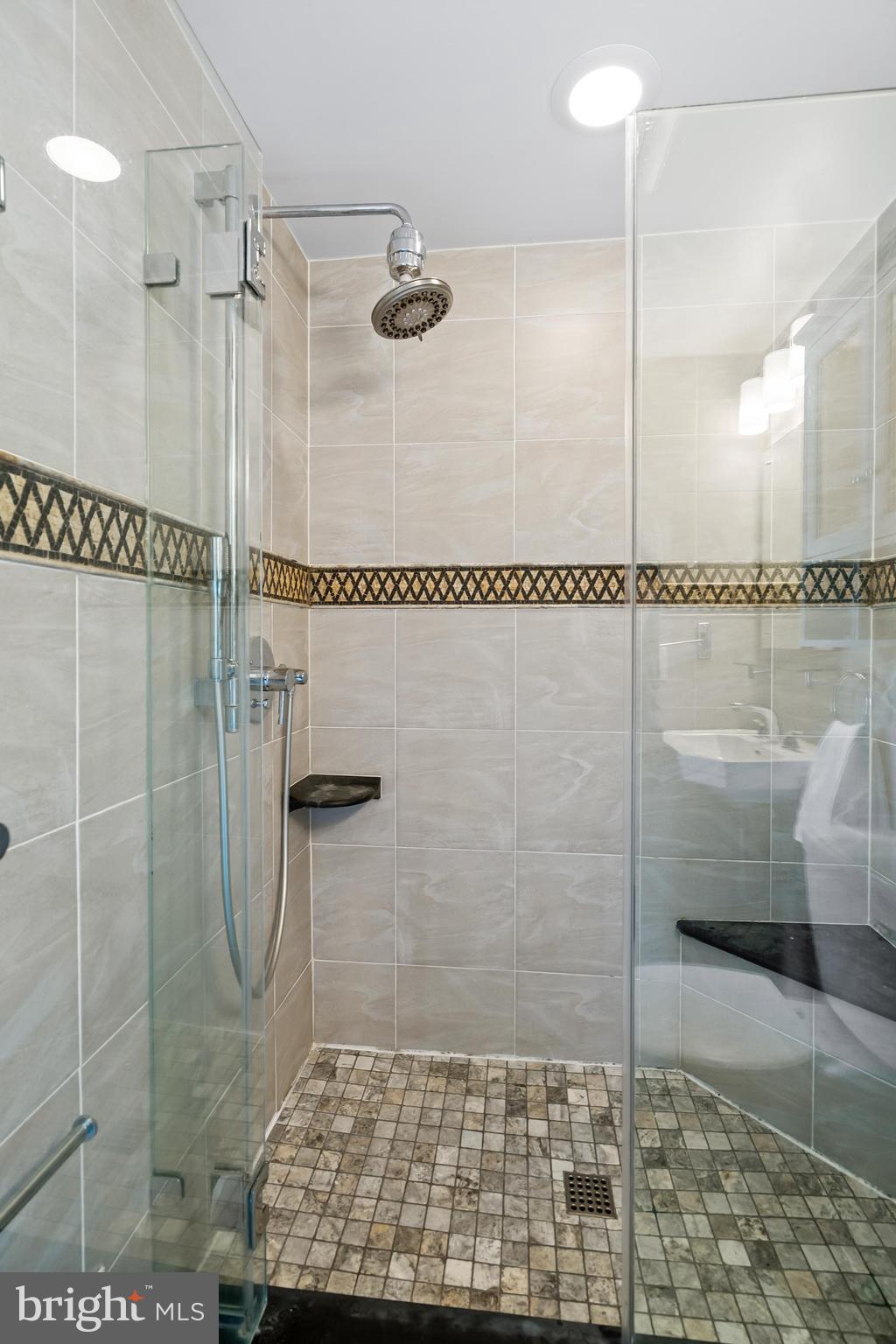 LEEWOOD FOREST - Residential