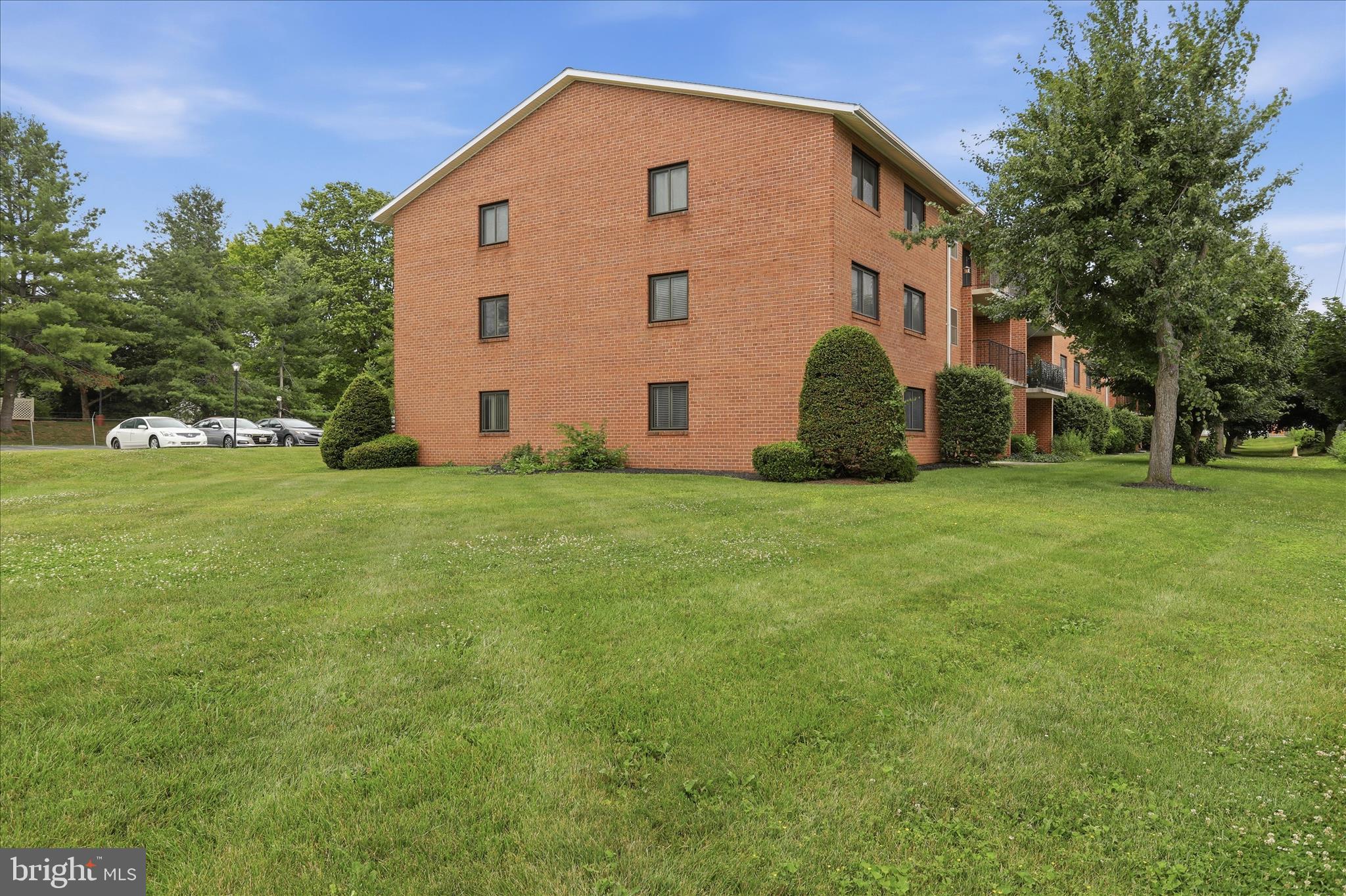 1635 EDGEWOOD PLACE 3 3