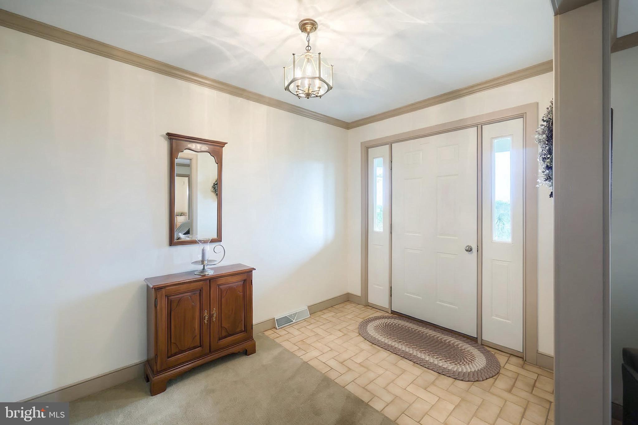 WINDSOR - Residential