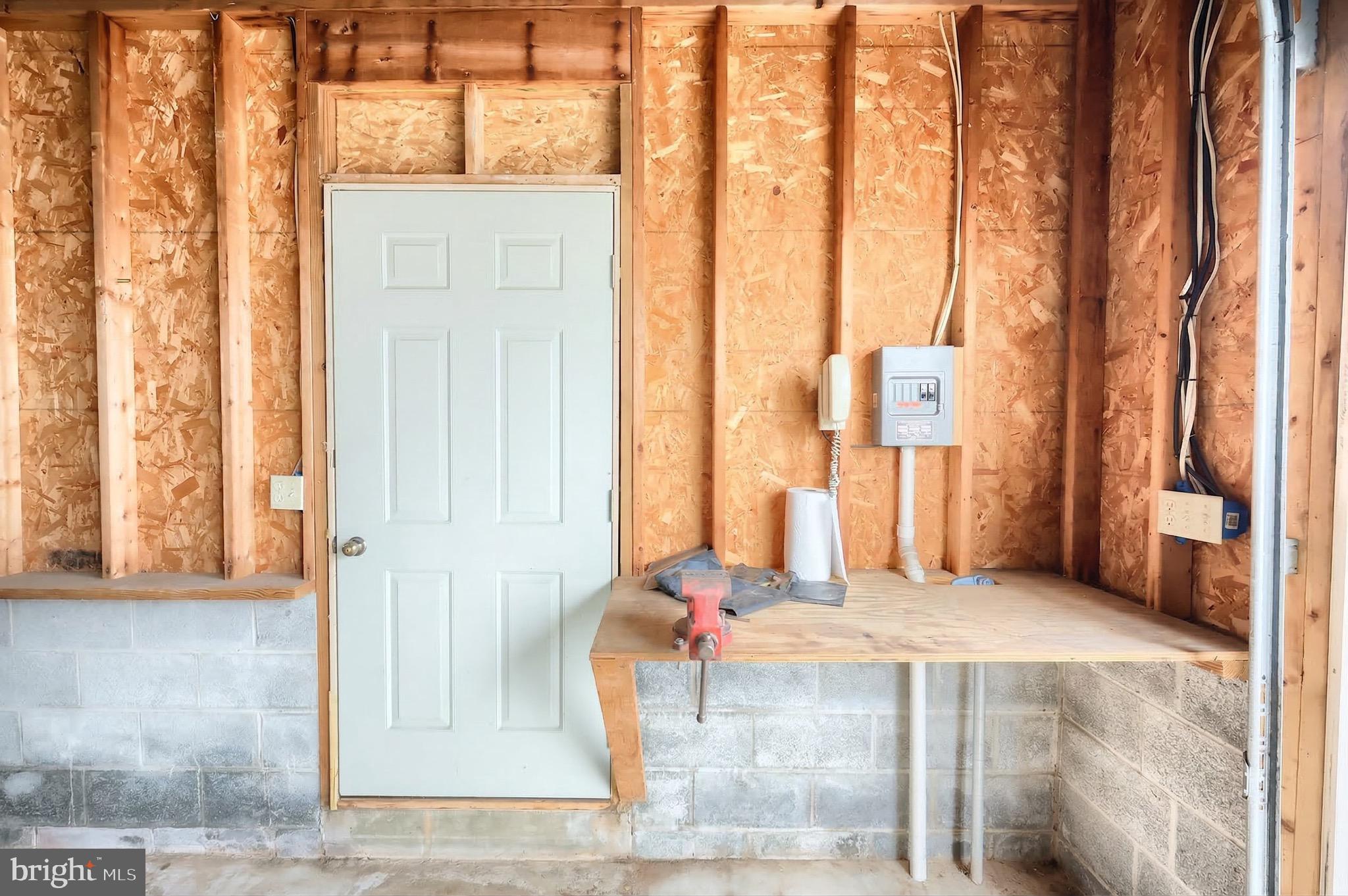 WINDSOR - Residential