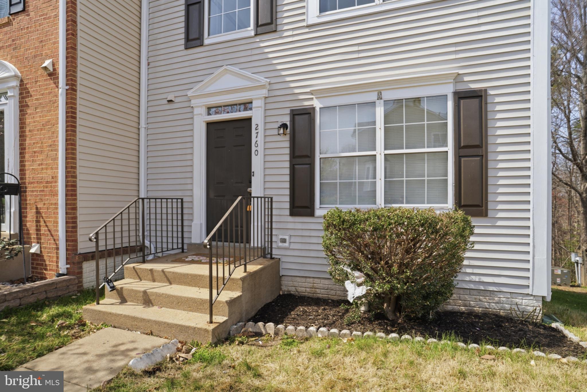 RIVER OAKS - Residential