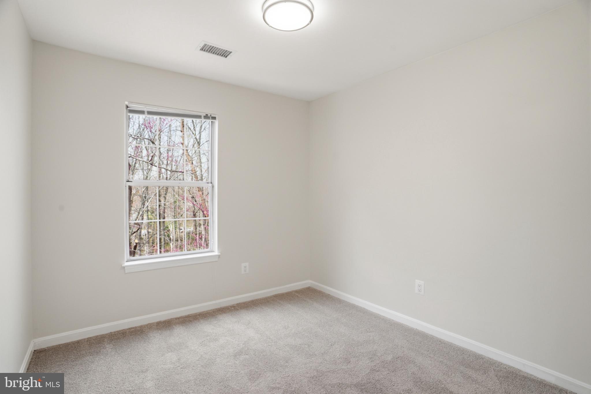 RIVER OAKS - Residential