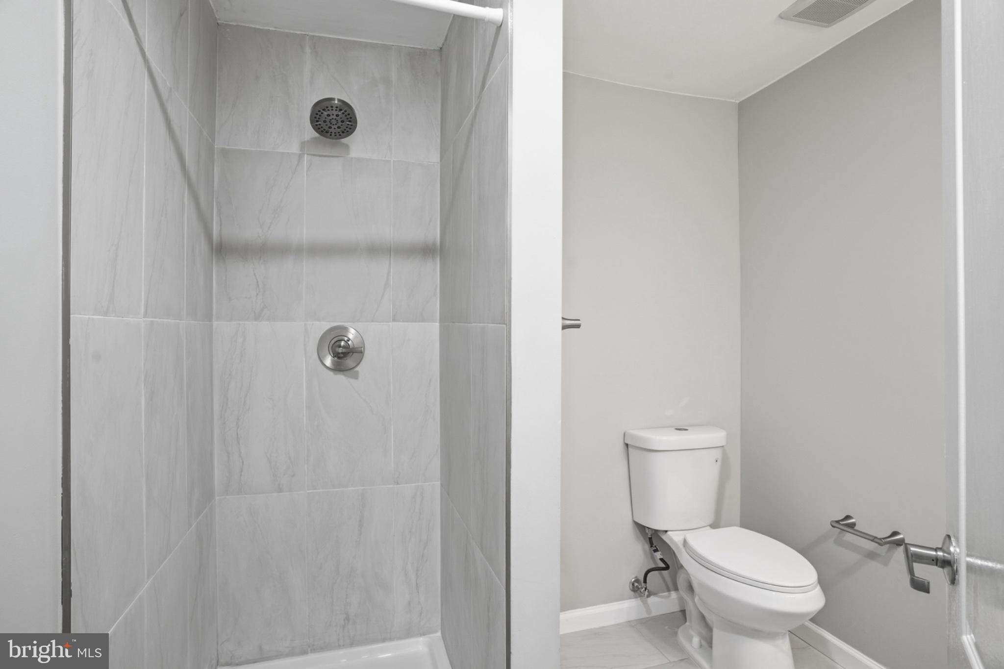 RIVER OAKS - Residential