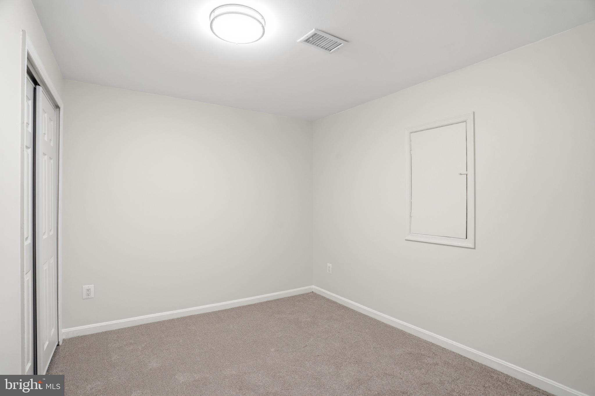 RIVER OAKS - Residential