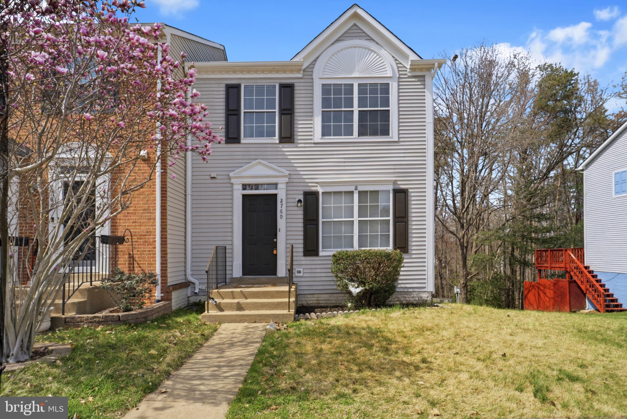 RIVER OAKS - Residential