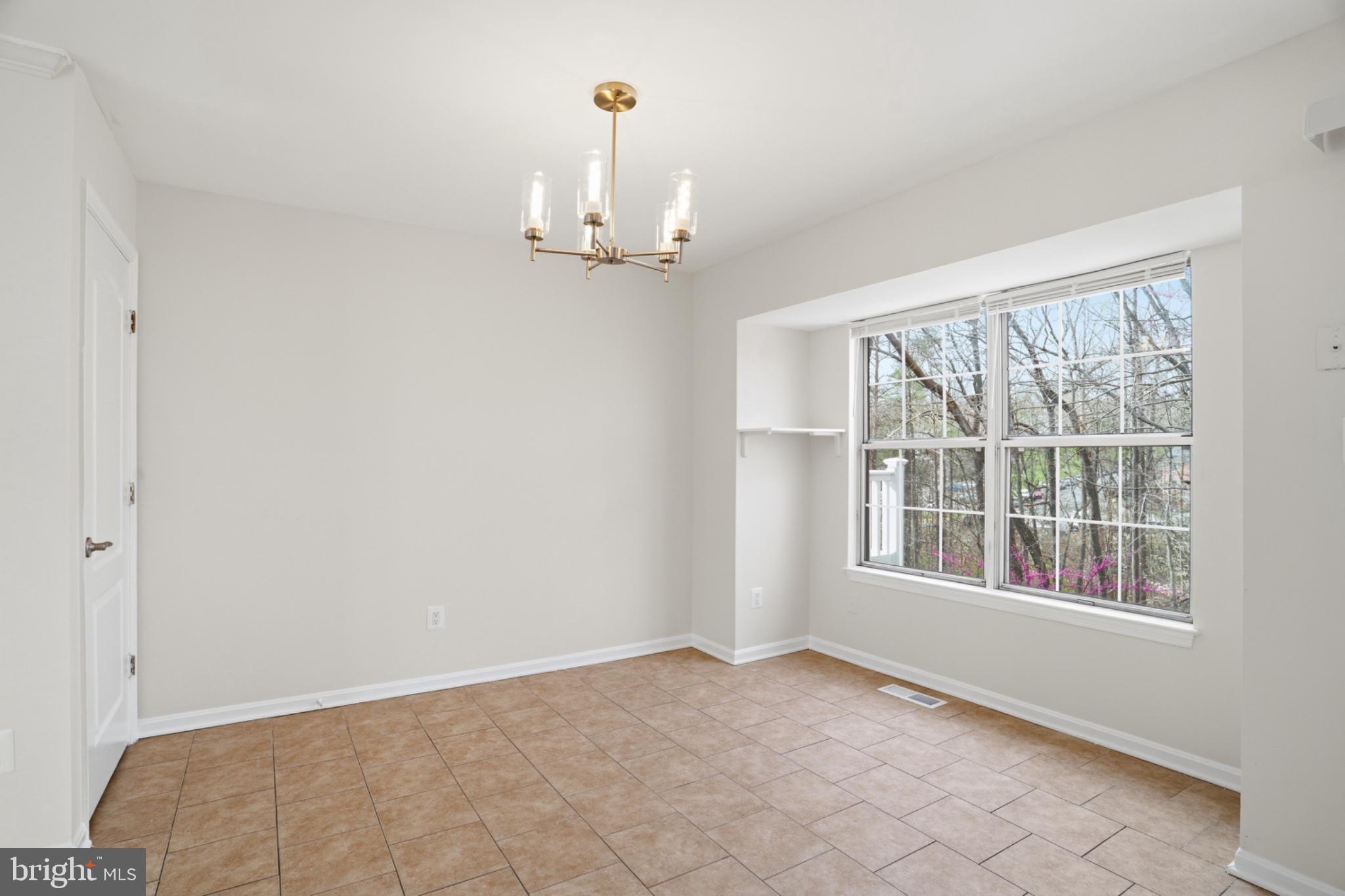 RIVER OAKS - Residential