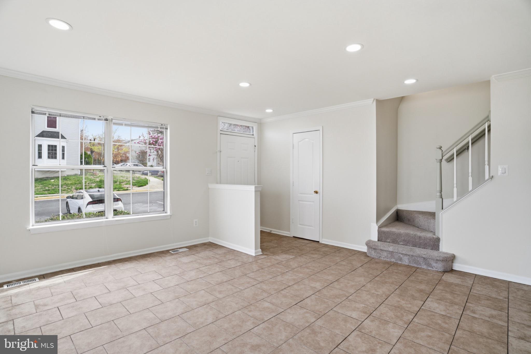 RIVER OAKS - Residential