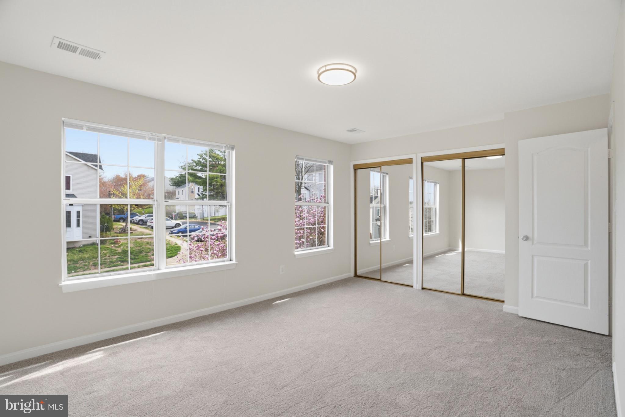 RIVER OAKS - Residential