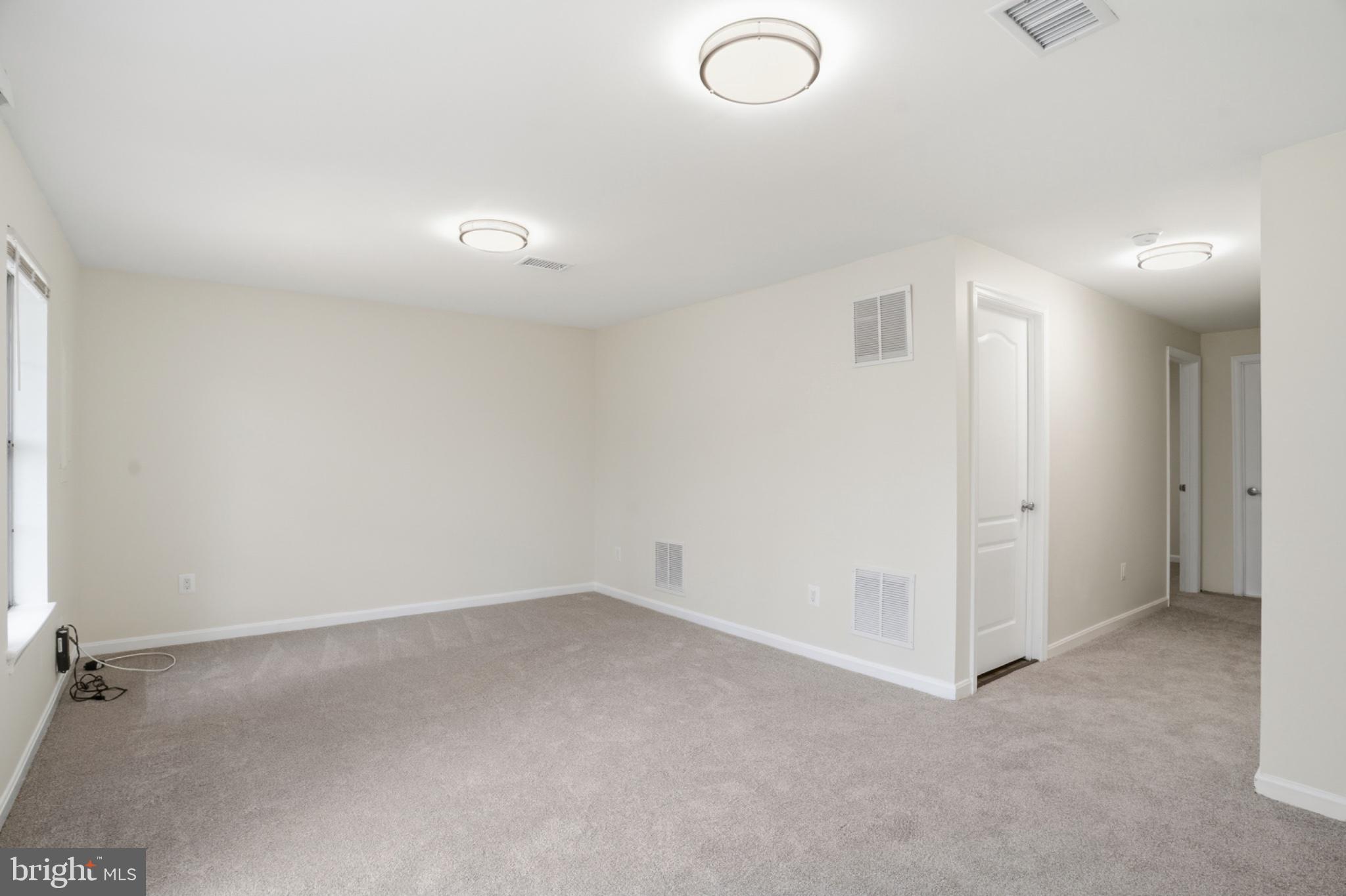 RIVER OAKS - Residential