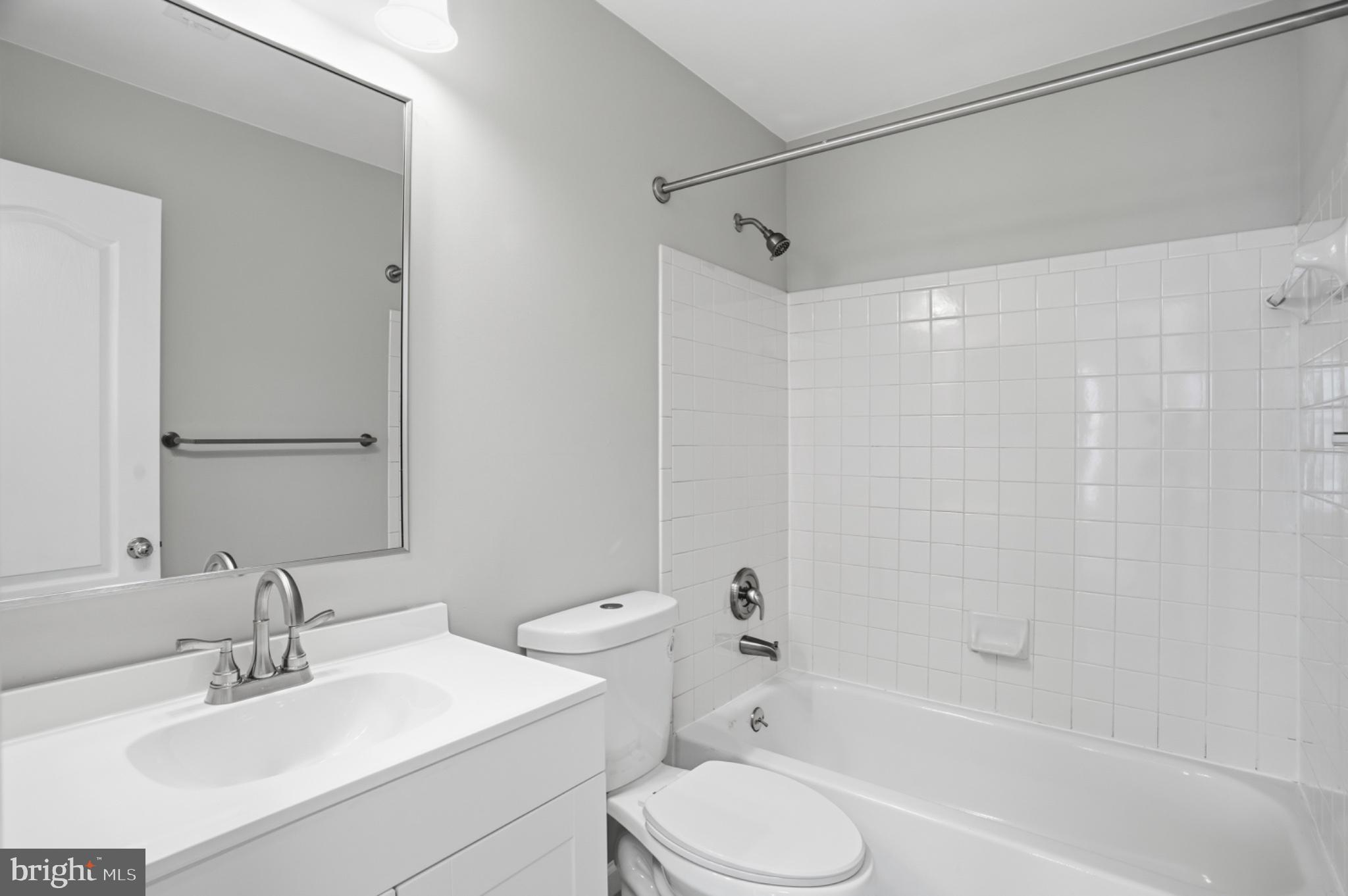 RIVER OAKS - Residential