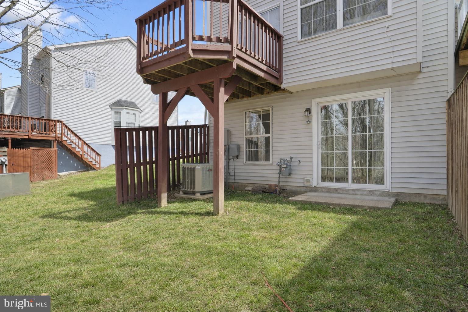 RIVER OAKS - Residential