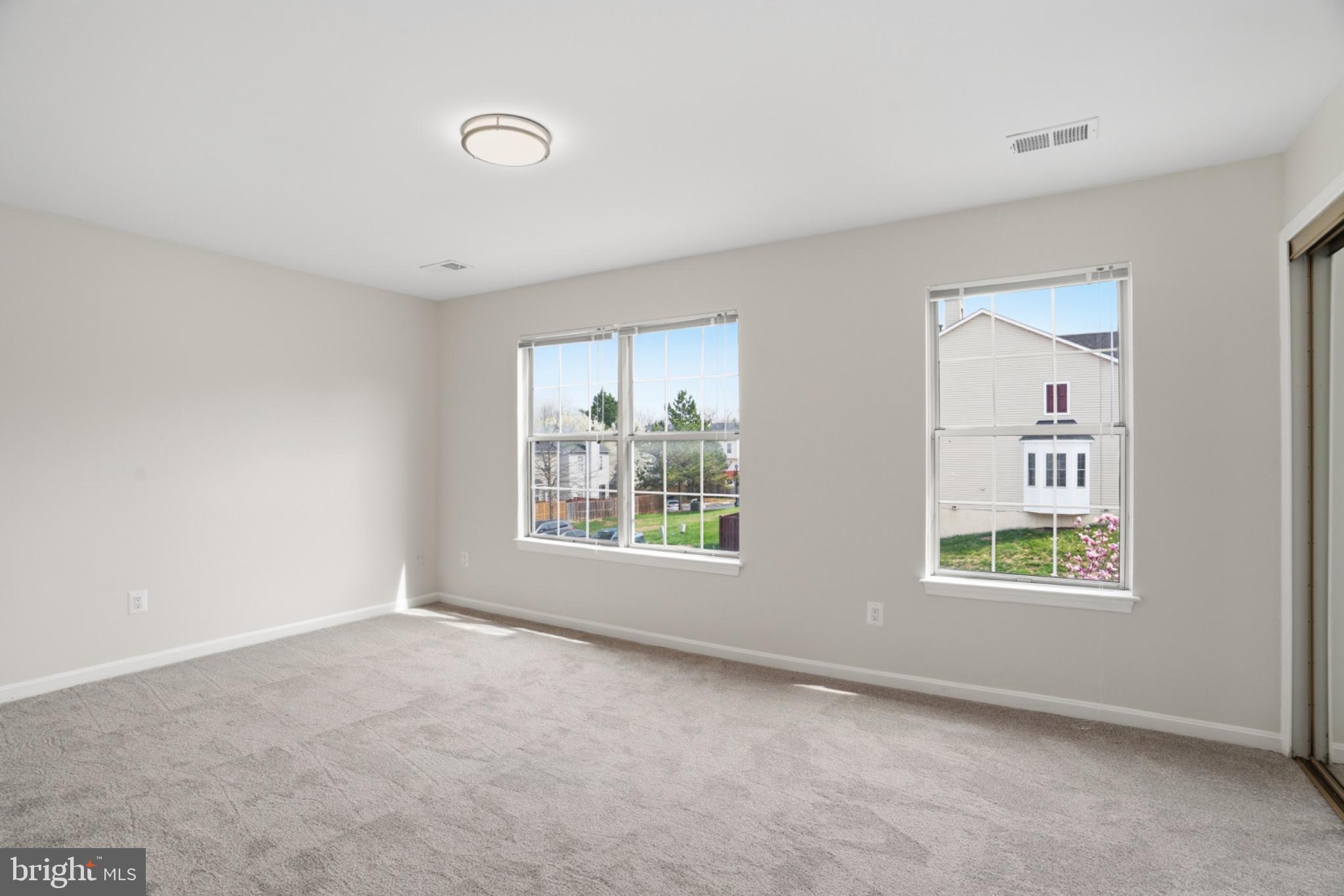 RIVER OAKS - Residential