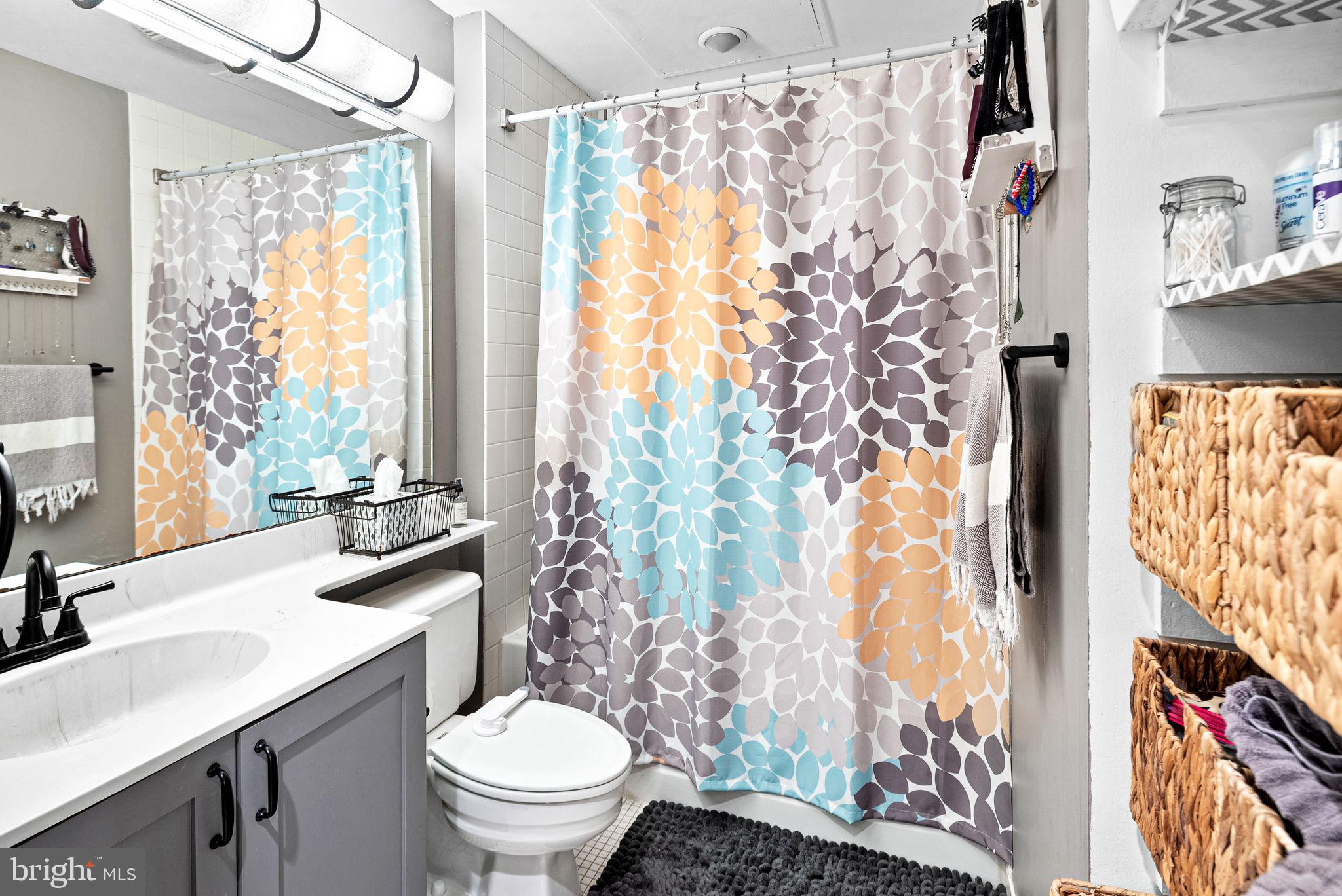 FAIRMOUNT - Residential