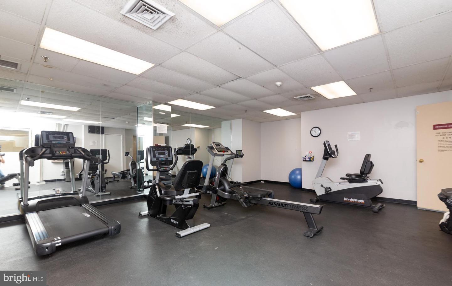 FAIRMOUNT - Residential